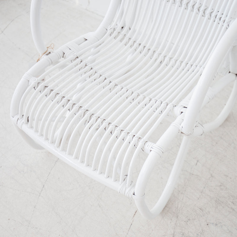 Eze Chair White