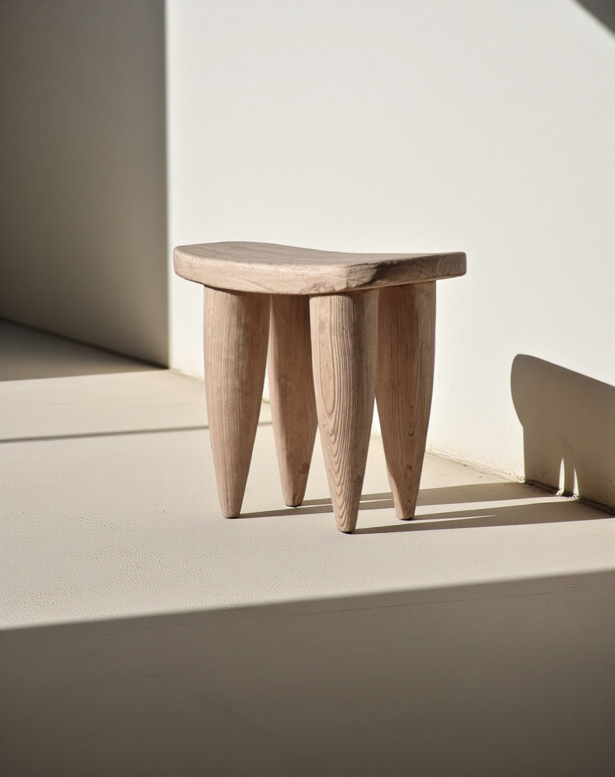 LYSOS NATURAL ELM STOOL