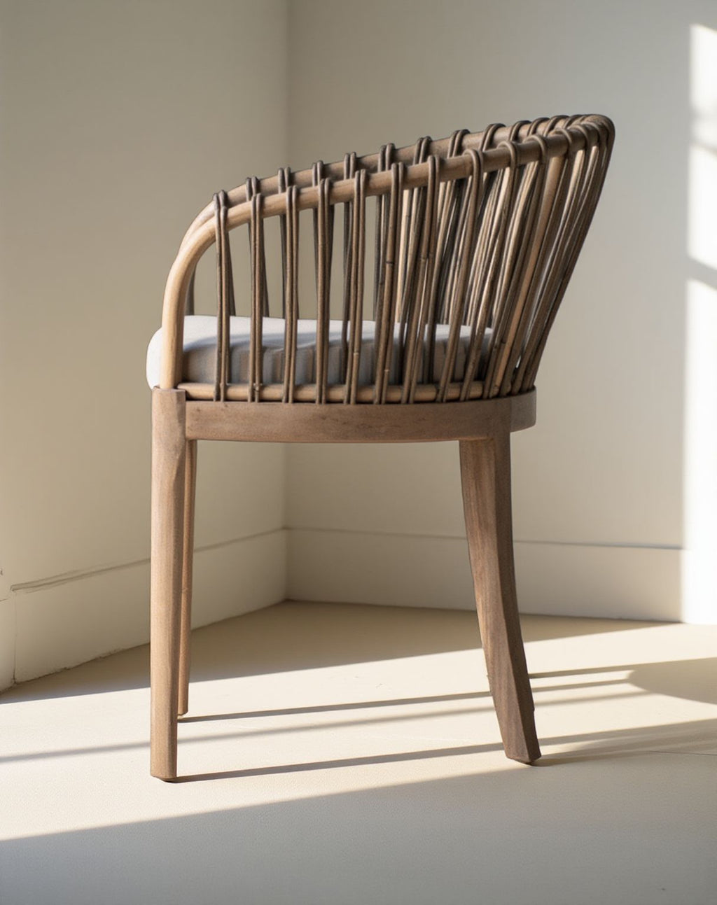 CALIZA DINING CHAIR