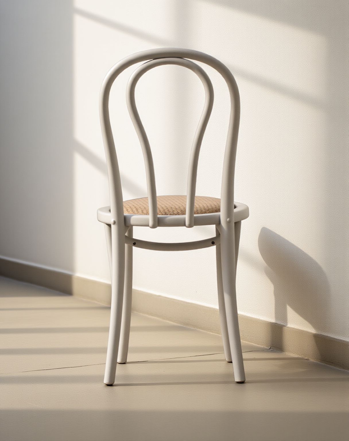 BENTWOOD CHAIR - WHITE